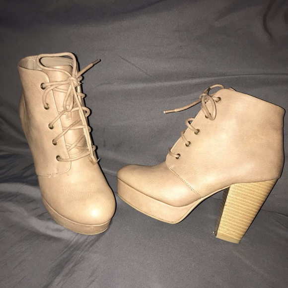 ✨Lace Up Heel Bootie - Picture 1 of 5